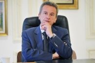 حاكم مصرف لبنان رياض سلامة... مهندس الحلول في زمن الأزمات